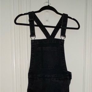 Brandy Melville girl’s black overalls